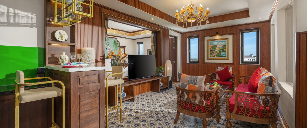PRESIDENTIAL PENTHOUSE