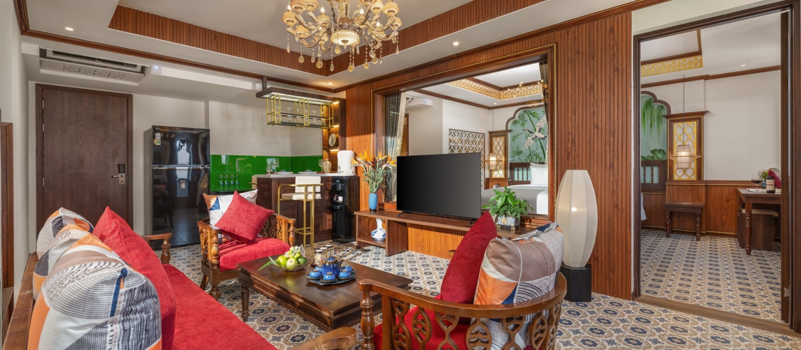 PRESIDENTIAL PENTHOUSE