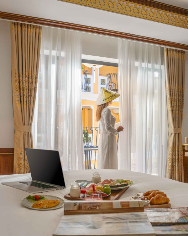 SIGNATURE SUITE